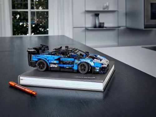 Set 42123