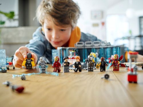 Set 76216