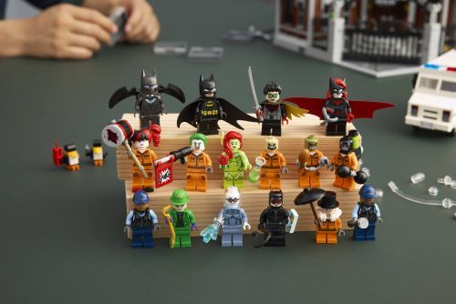 Set 76300