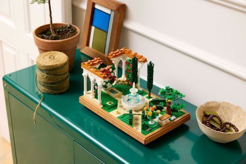 Set 10359