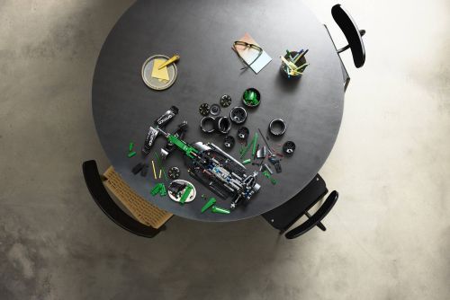 Set 42240