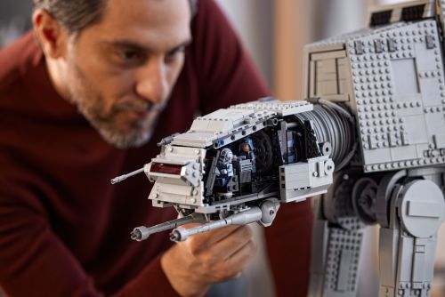 Set 75313