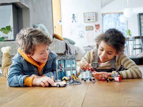 Set 76216