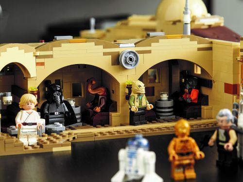 Set 75290