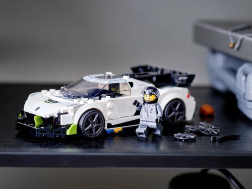 Set 76900