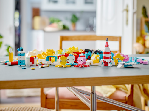Set 11032