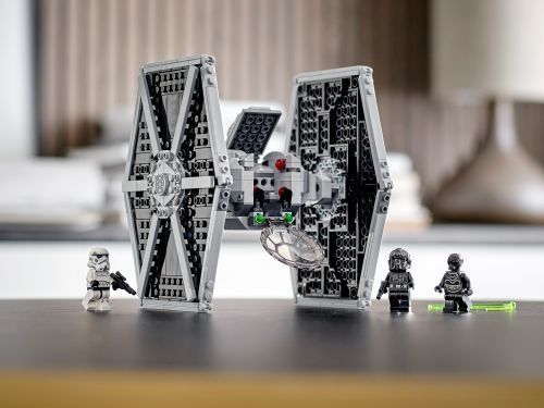 Set 75300