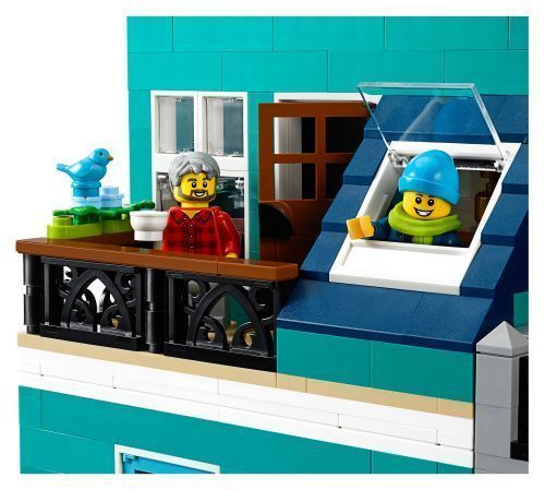 Set 10270