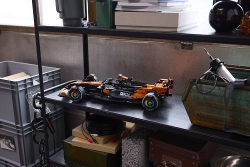 Set 42228