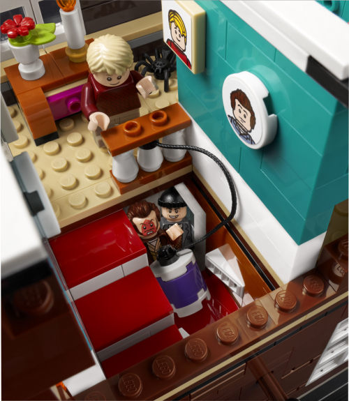 Set 21330